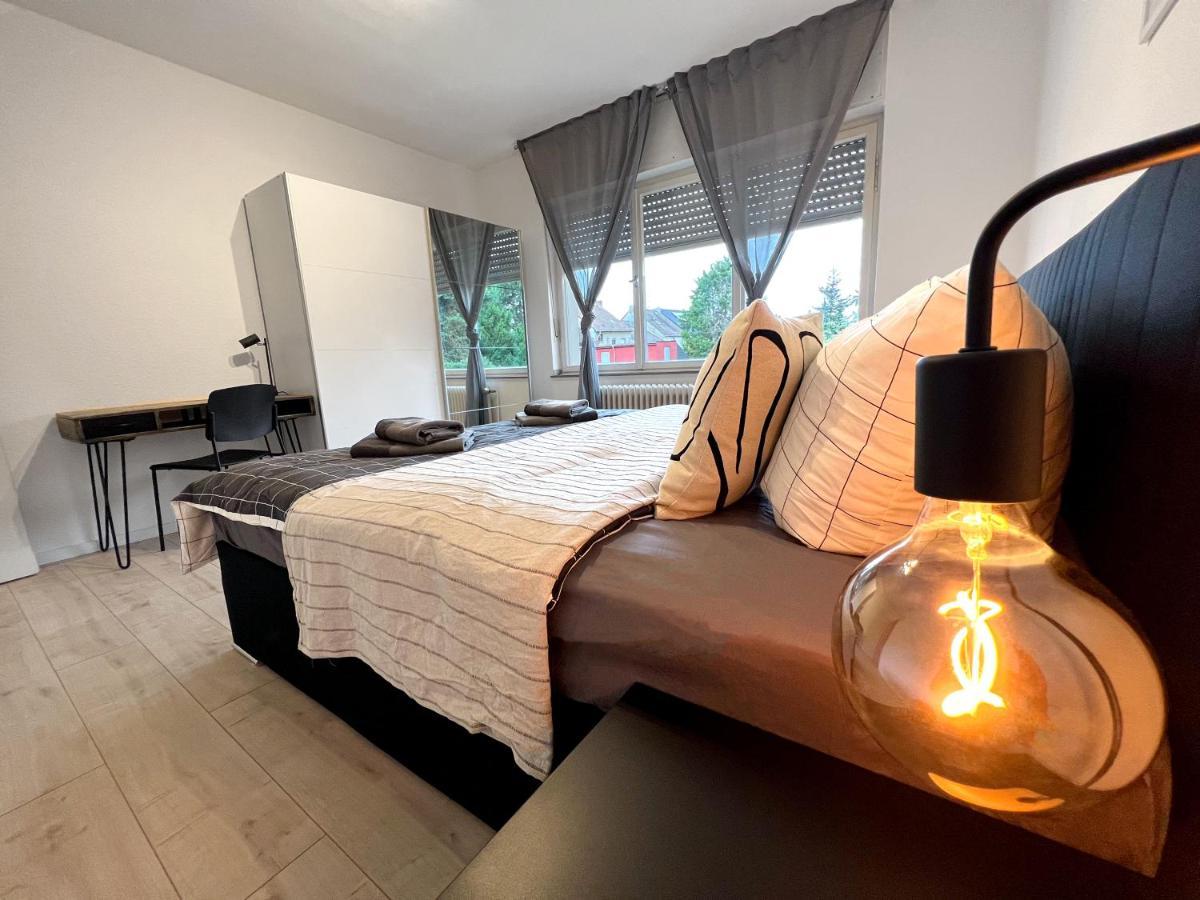 One Bed And One Sofa Bed, Self Check In, Invoice Apartment Monchengladbach Exterior photo